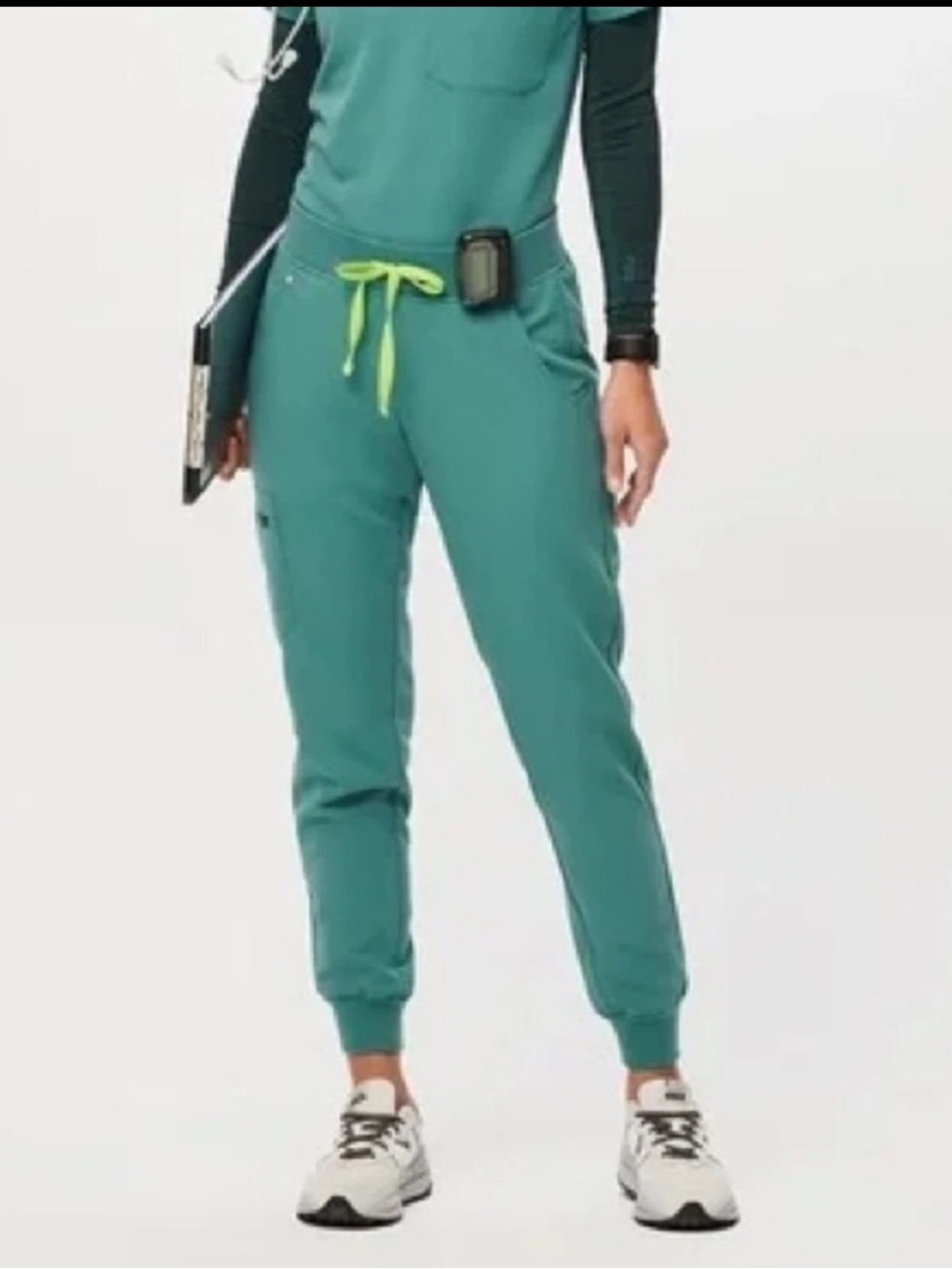 Figs High Waisted Zamora Jogger Scrub Pants Cactus ( teal )
Size L P